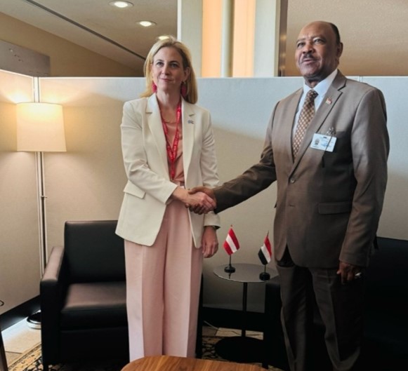 Foreign Minister Meets His Austrian Counterpart